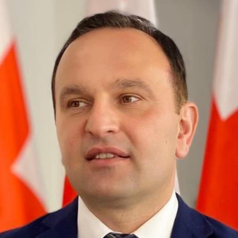 ᲞᲐᲐᲢᲐ ᲛᲐᲜᲯᲒᲐᲚᲐᲫᲔ